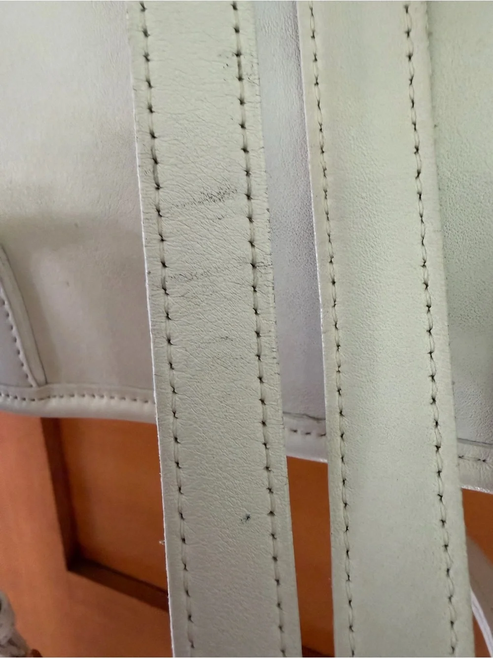 Vintage Coach 1996 White Daypack 9960 with Brass Hardware GUC